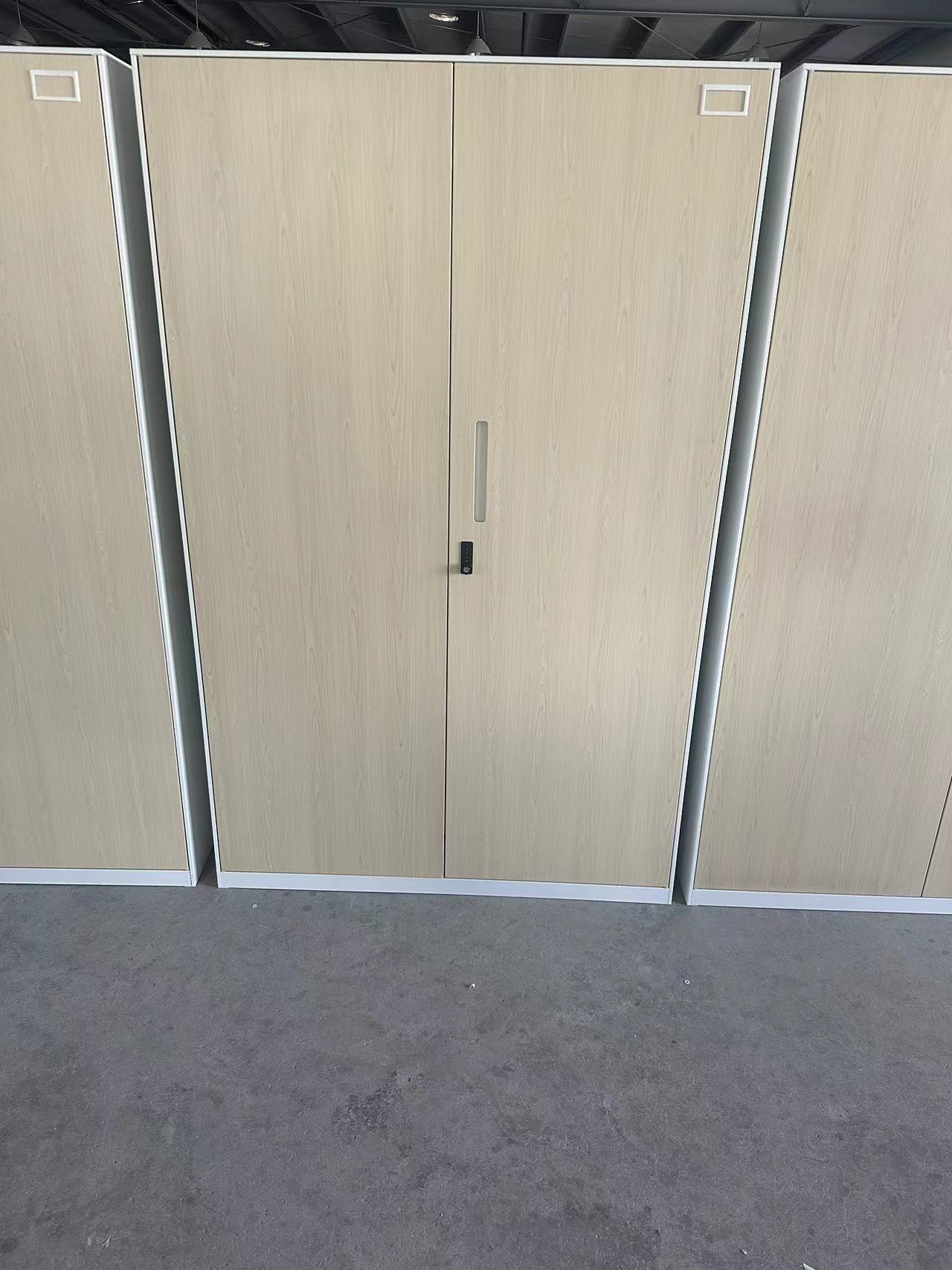 行李柜B款